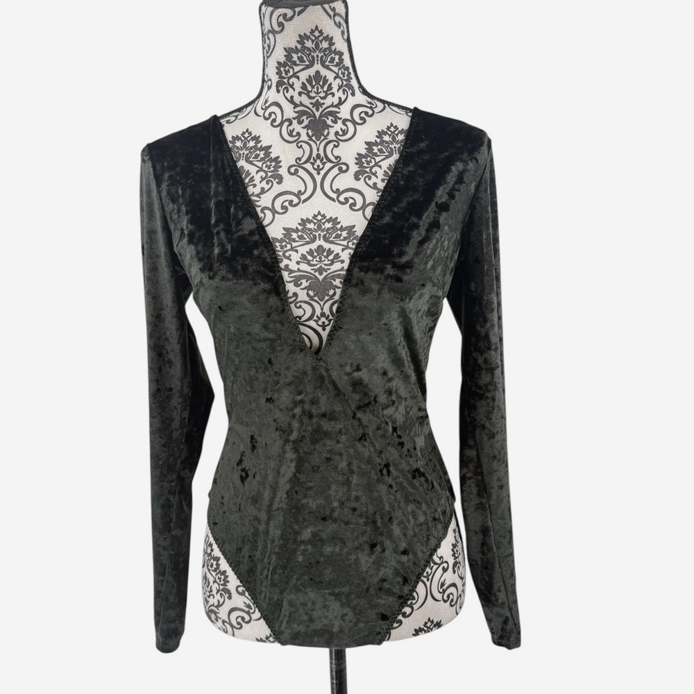 Victoria’s Secret Crushed Velvet Long Sleeve Deep V Open Back Bodysuit M/L